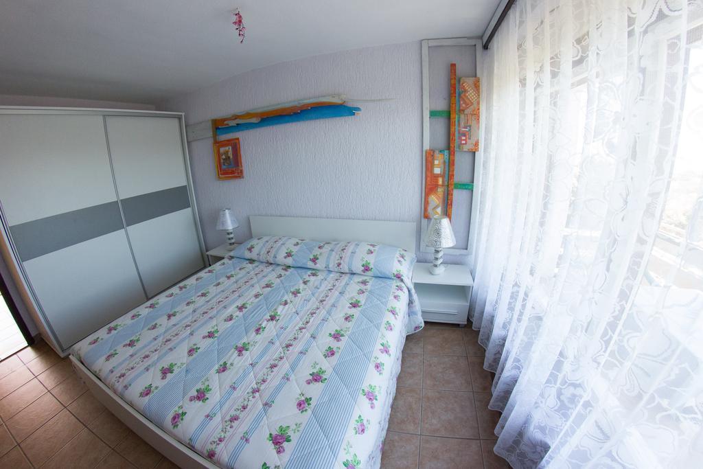 Apartments Stefanovski Paradiso ヴェリ・ロシニュ 部屋 写真