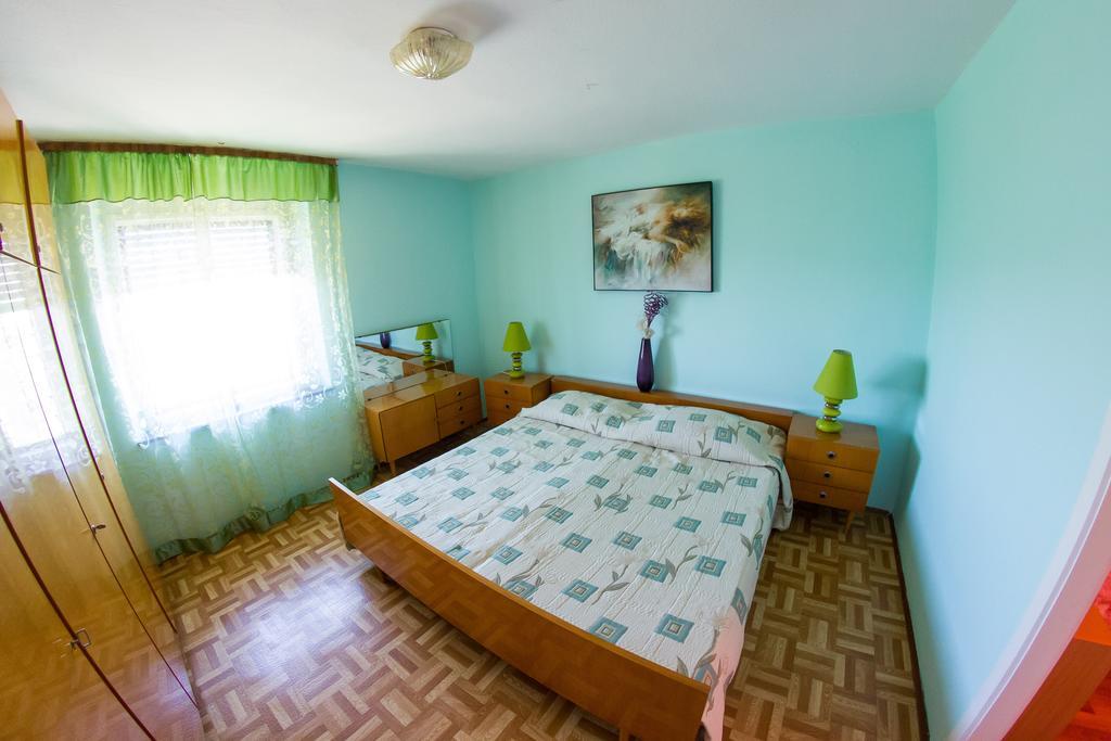 Apartments Stefanovski Paradiso ヴェリ・ロシニュ 部屋 写真