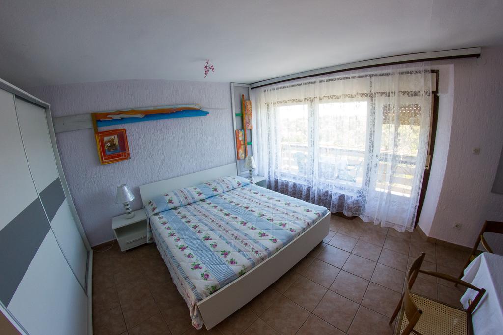 Apartments Stefanovski Paradiso ヴェリ・ロシニュ 部屋 写真