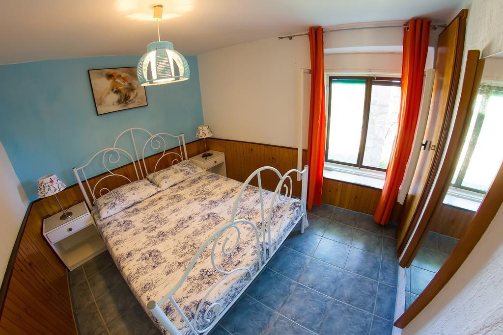Apartments Stefanovski Paradiso ヴェリ・ロシニュ 部屋 写真